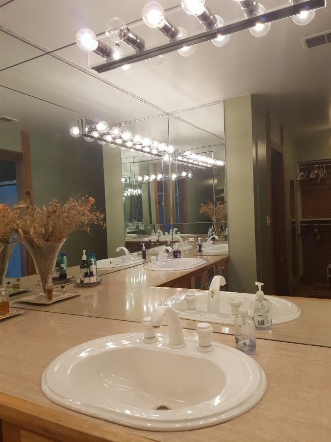 Superior Apartment Chicago Bagian luar foto