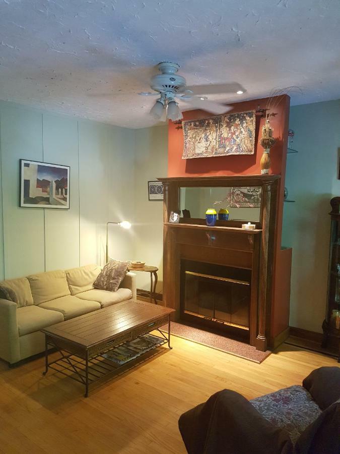 Superior Apartment Chicago Bagian luar foto